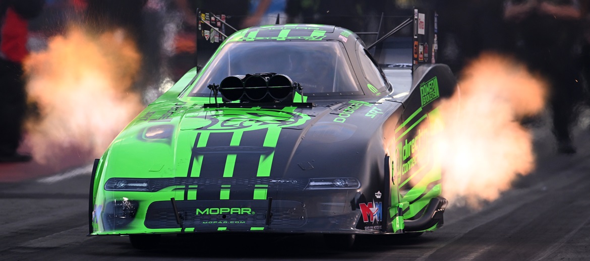 Dodge//SRT® Racers Hagan and Pruett Set to Chase Coveted NHRA Titles in Funny Car, Top Fuel at NHRA Pomona Finale