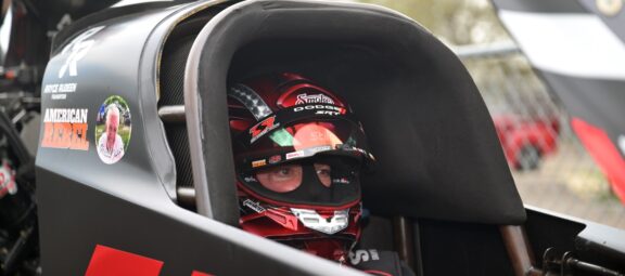 Stewart Has Solid Debut as Top Fuel “Rookie” at the NHRA Gatornationals, While Hagan Takes Dodge//SRT® Hellcat to Funny Car Quarterfinals