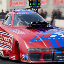 Tony Stewart Racing Shows Strength in Season-Opener Gatornationals
