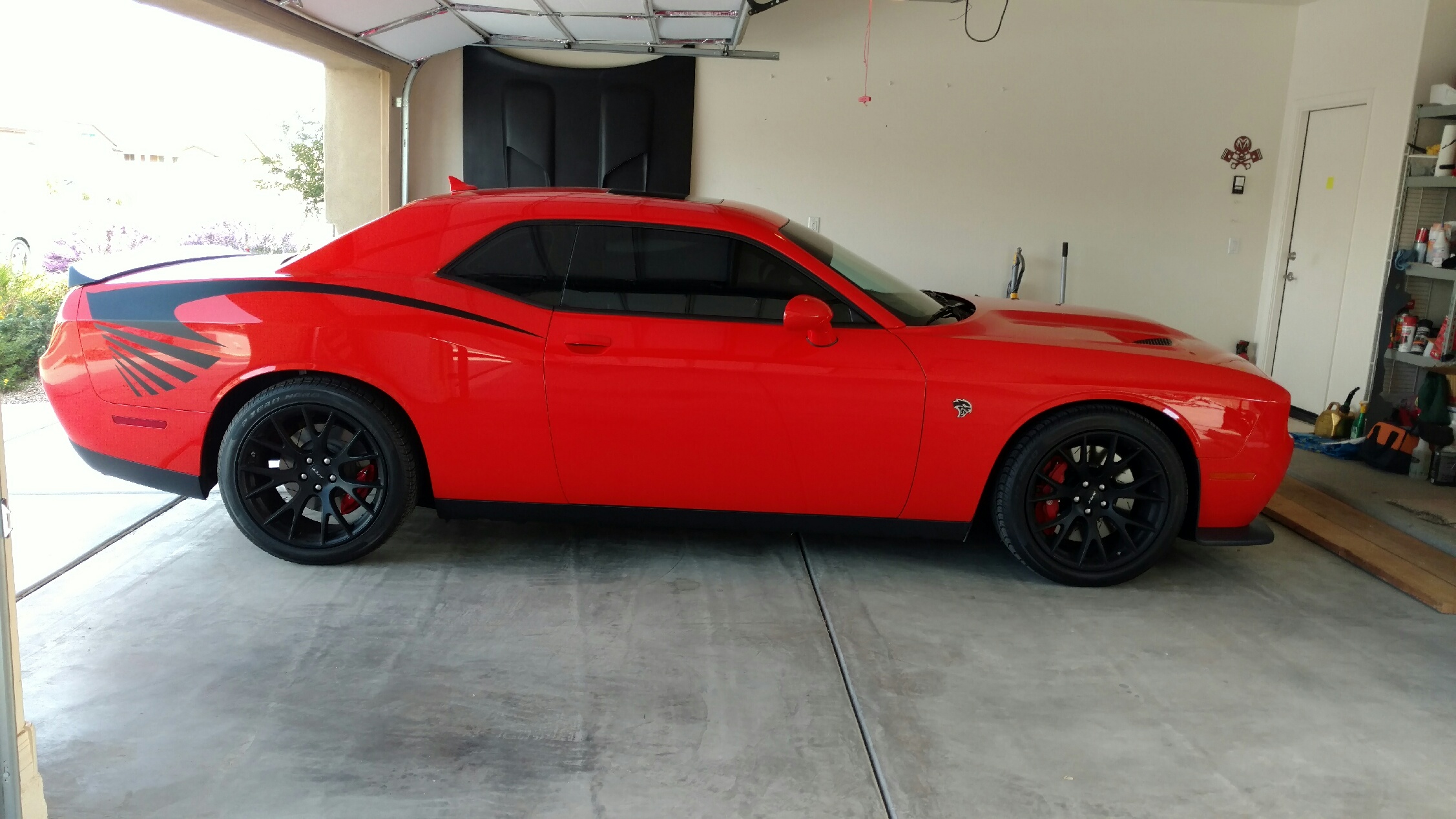 2016 Challenger SRT Hellcat