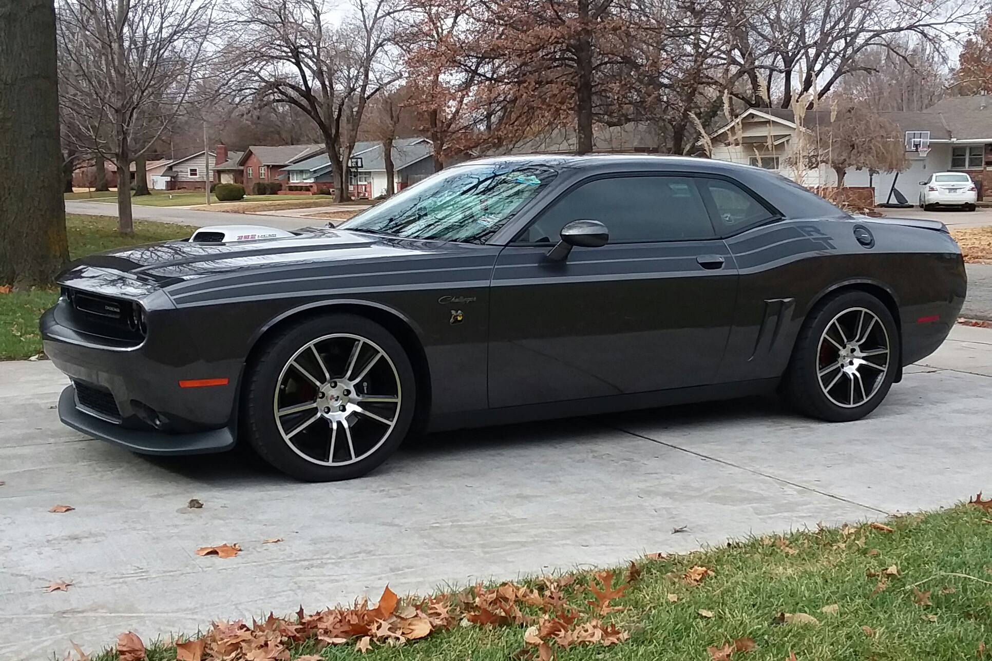 2015 Challenger Scat Pack 392 Shaker